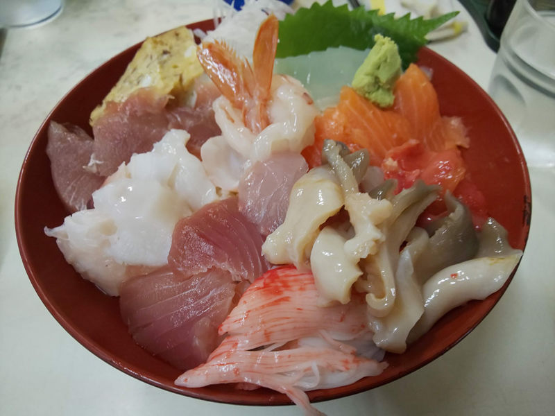 旬鮮厨房三浦や コスパ抜群 1000円で味わえる豪華海鮮丼 あれdo これdo 北海道