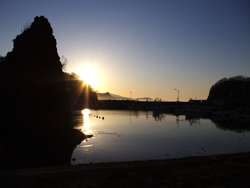 忍路漁港の夕日 小樽の秘境で見る絶景の夕日 あれdo これdo 北海道