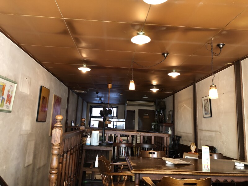 Zazi 札幌の老舗喫茶店でいただく絶品濃厚シチュー あれdo これdo 北海道